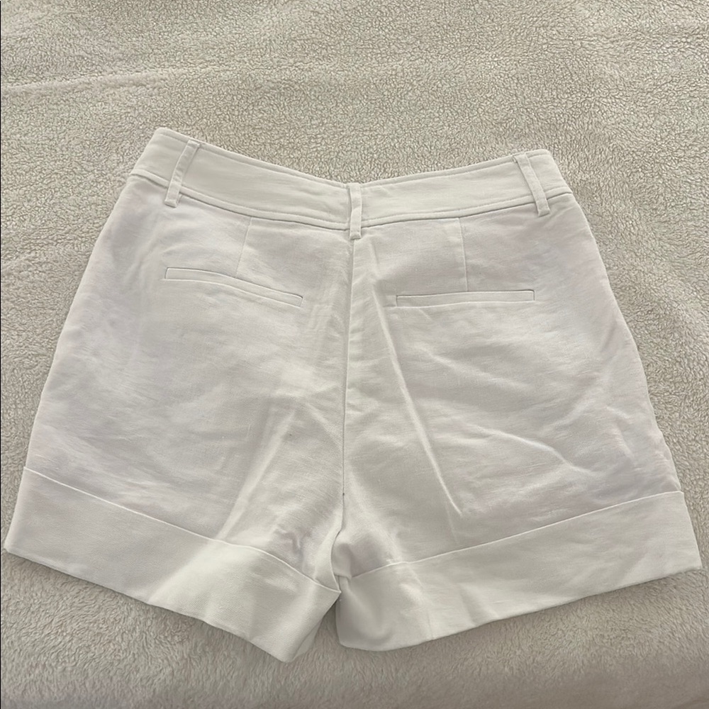J. Crew Women's Classic White Shorts - Picture 2 of 3